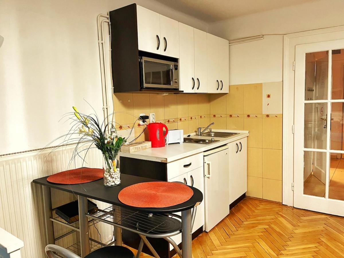 N1 In Heart Of Pest Apartamento *
