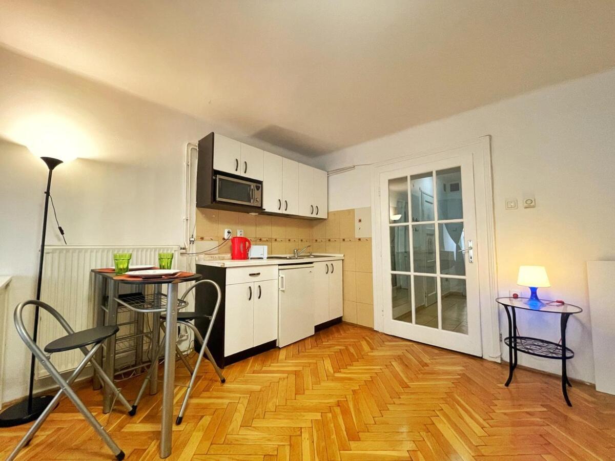 N1 In Heart Of Pest Apartamento *